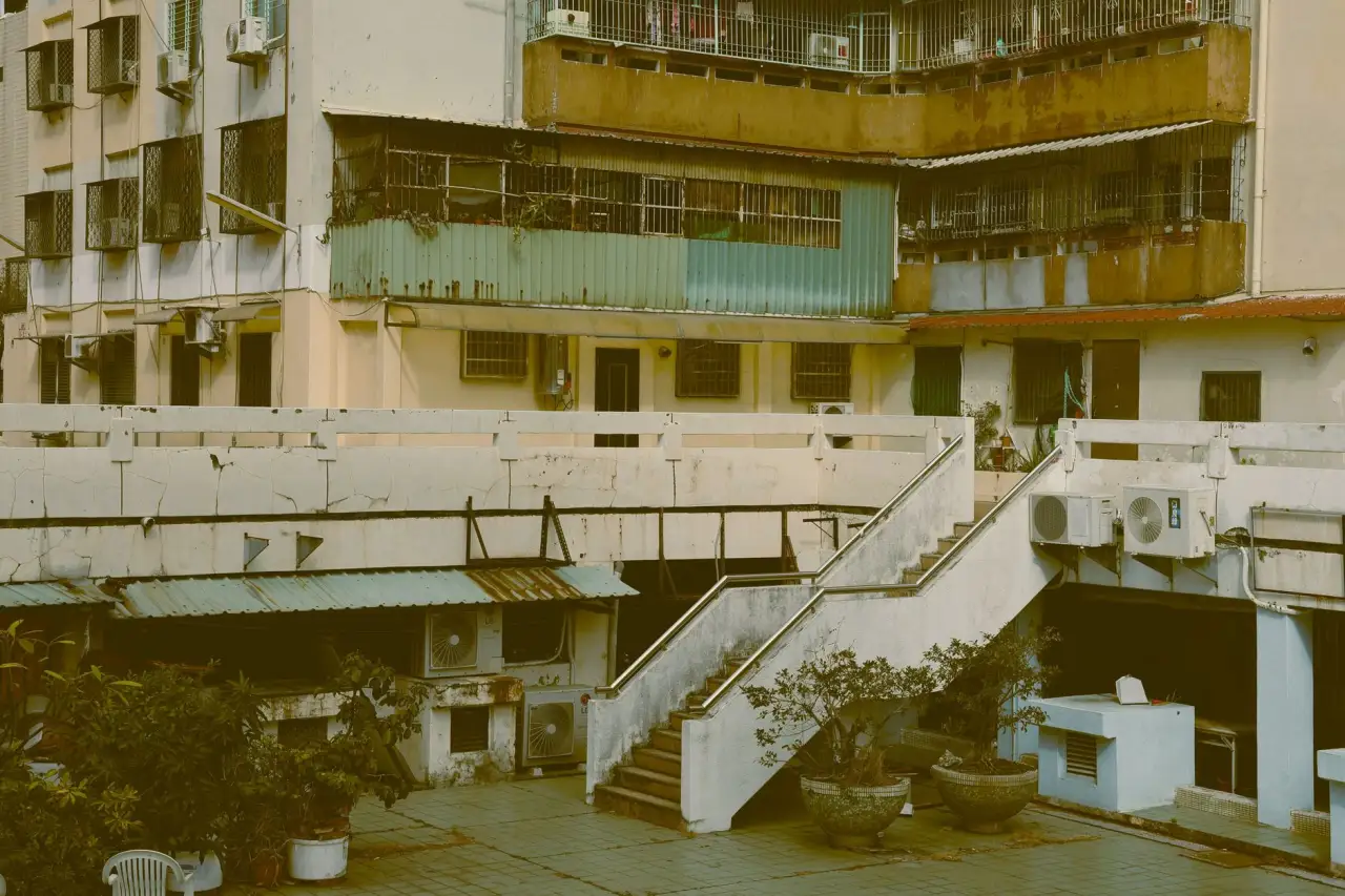 惠居地板强化地板安装服务流程与售后保障体系说明